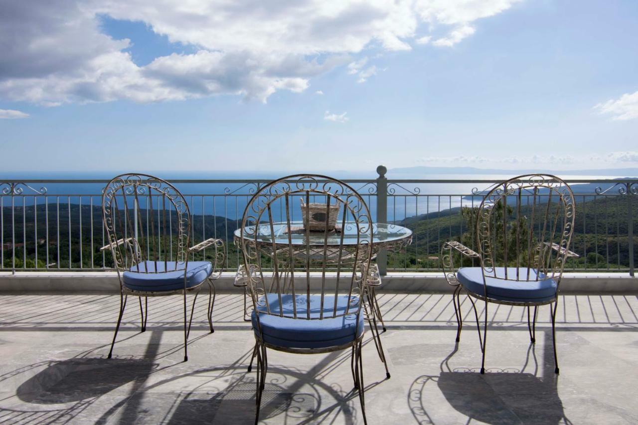 Вилла The Balcony Of Mani Tseria Экстерьер фото